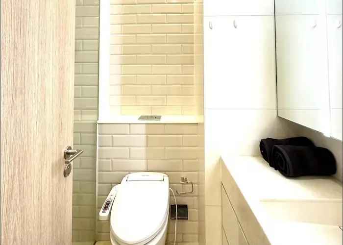 Zenith Ekkamai 1br King Size Sky View Bts Eakkamai *
